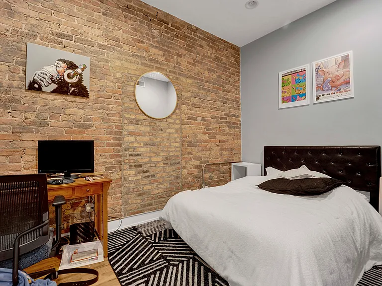 1019 W Lake St #2 — Photo 9