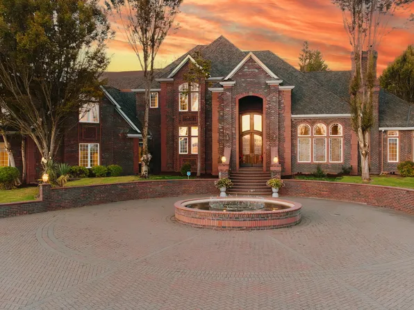 20417 SW Inglis Dr, Beaverton, OR 97007
