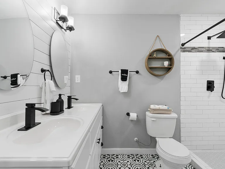 5005 Parell Path — Photo 10