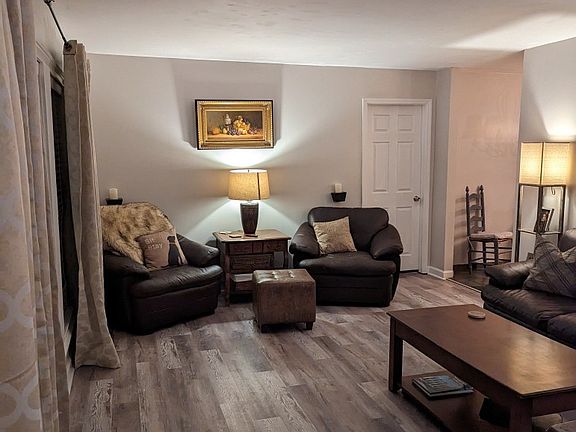 5th image of 602 Francis Cir