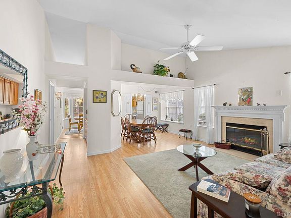 5th image of 16 Huntington Court