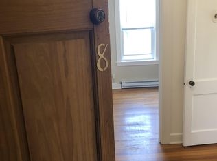 926 S Main St APT 8, Racine, WI 53403