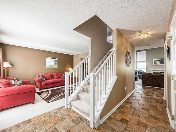 3rd image of 7305 Clancy Way