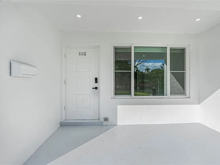1116 N 31st Ave — Photo 22