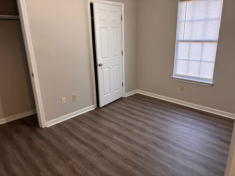 106 Hines Blvd #D — Photo 17