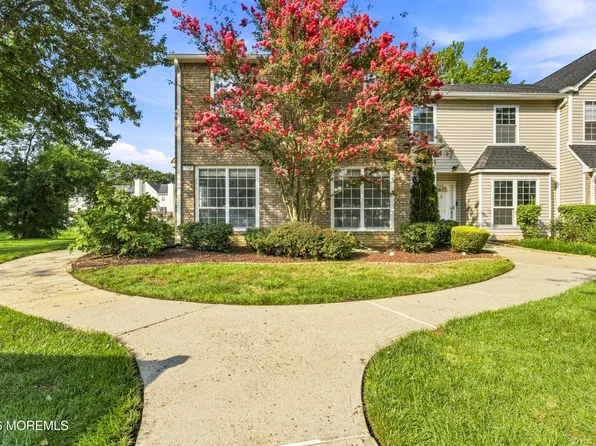 177 Nantucket Place, Morganville, NJ 07751
