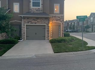 15864 Shawnee Dr, Overland Park, KS 66223