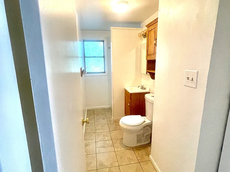 Upstairs Bath