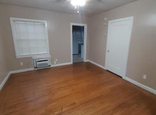 3226 1/2 W St, Sacramento, CA 95818