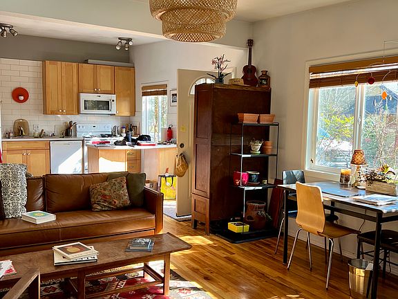 5th image of 5427 SE Tibbetts St