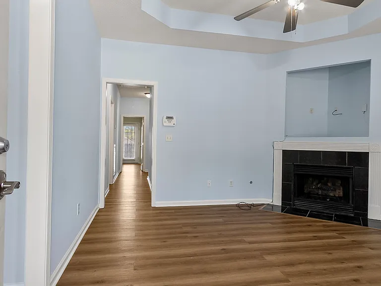 6402 Covington Villas Dr — Photo 8