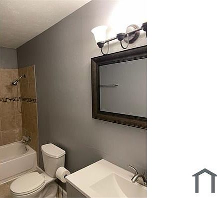 4th image of 8814 Willowbrook Dr
