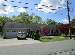 830 Lower River Rd, Lincoln, RI 02865