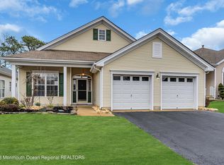 36 Springlawn Dr, Lakewood, NJ