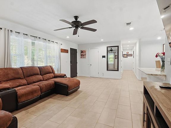 3rd image of 109 Waterworks Rd