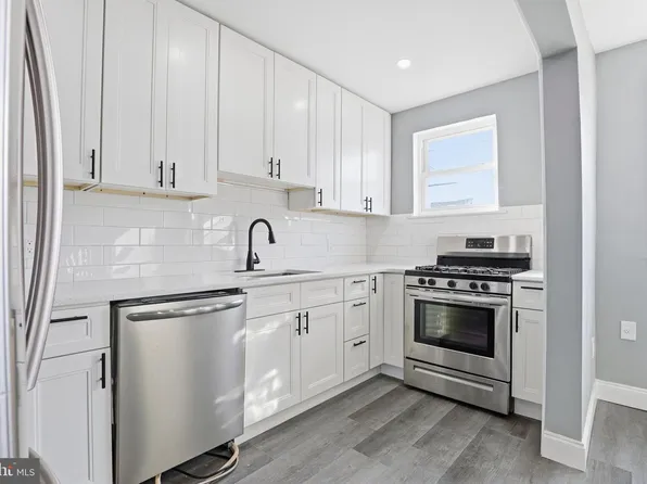 2634 S Daggett St, Philadelphia, PA 19142