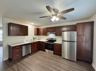 595 Schiller St APT 9, Sun Prairie, WI 53590