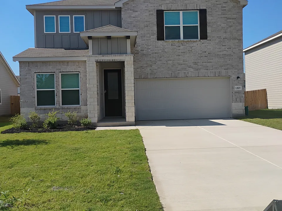 12835 Lower Peach Way