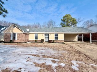7288 Hollorn Ln, Memphis, TN 38125