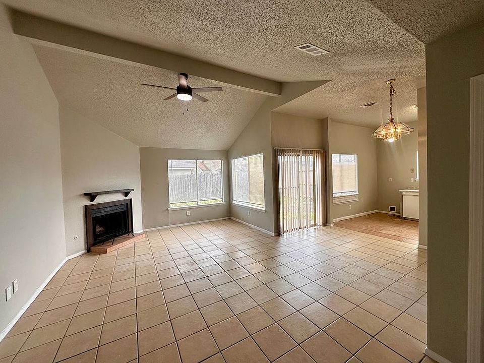 2nd image of 7207 Caracas Dr