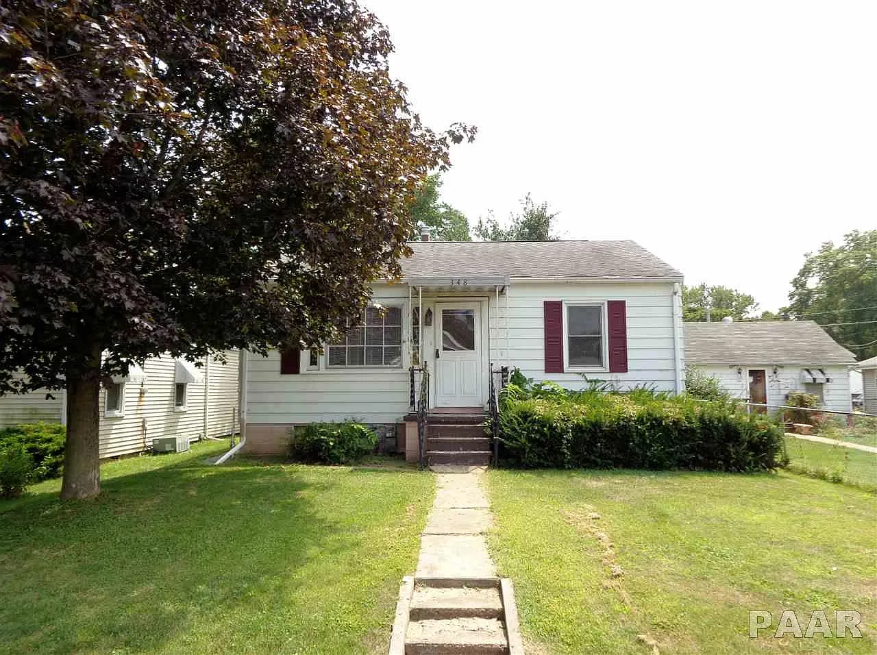 348 Velde St photo 1
