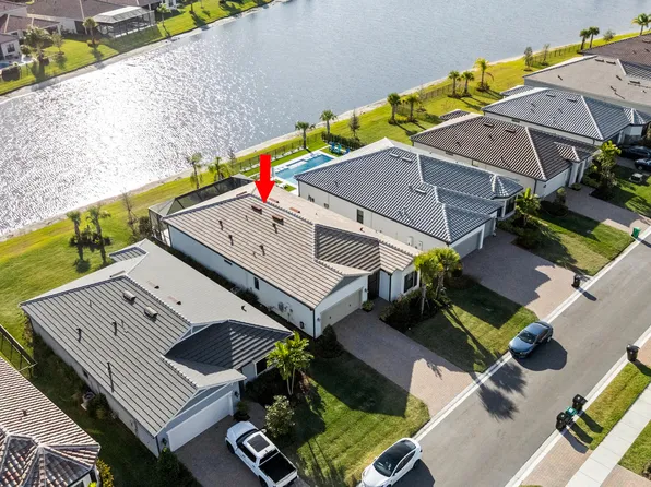 786 SE Courances Drive, Port St Lucie, FL 34984