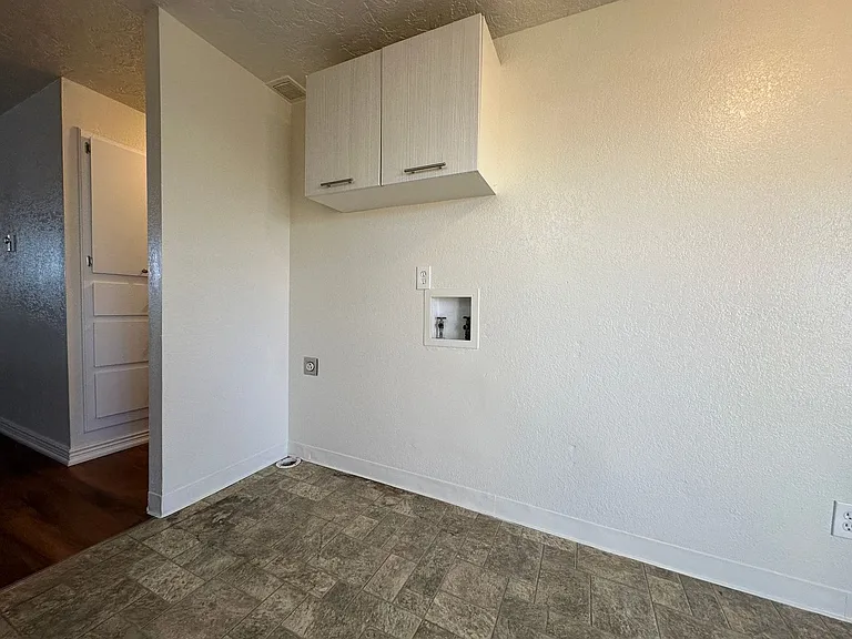 2005 Willow St #1-3 — Photo 10