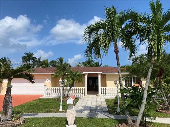 490 Bonaventure Blvd
