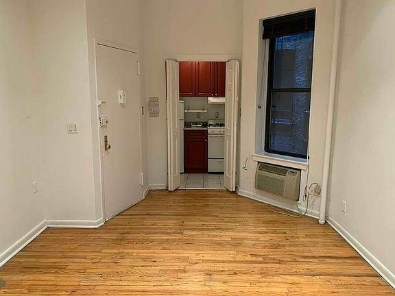 4th image of 314 E 89th St APT 1B
