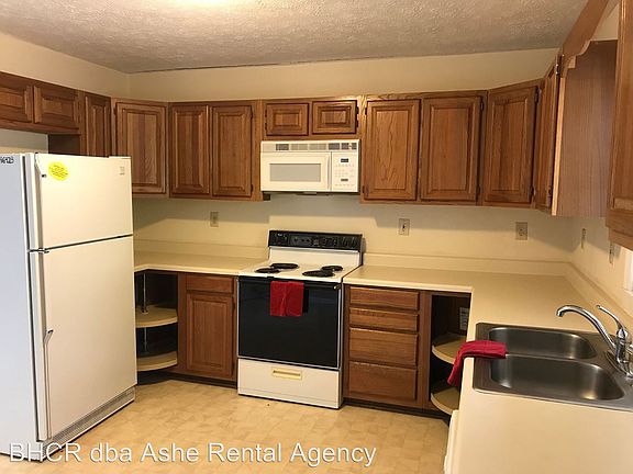 4th image of 7879 Nc Highway 163 APT L