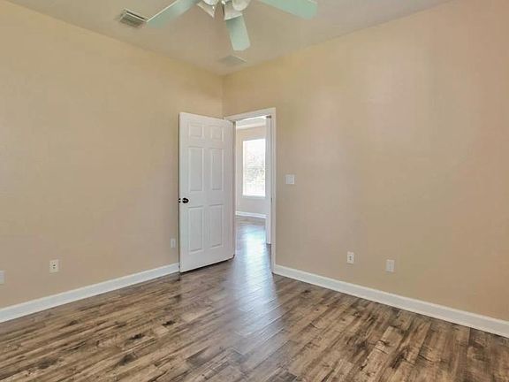 2nd image of 3034 Cummings Ave #1