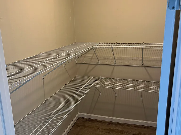 7925 Westland Dr — Photo 32