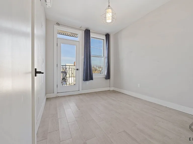 1757 Brooklyn Ave #2B — Photo 7