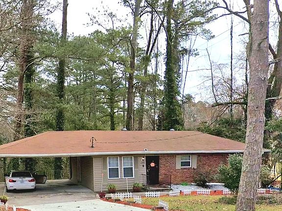 2nd image of 1734 Fairburn Rd SW