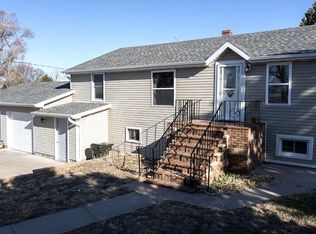 921 W Walker Rd, North Platte, NE 69101