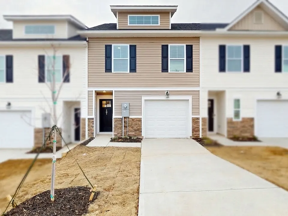 232 Winding Chestnut Dr