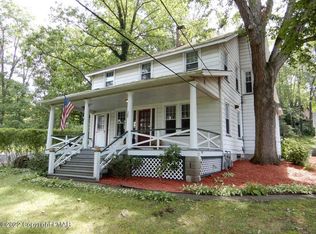 752 Milford Rd FLOOR 1, East Stroudsburg, PA 18301