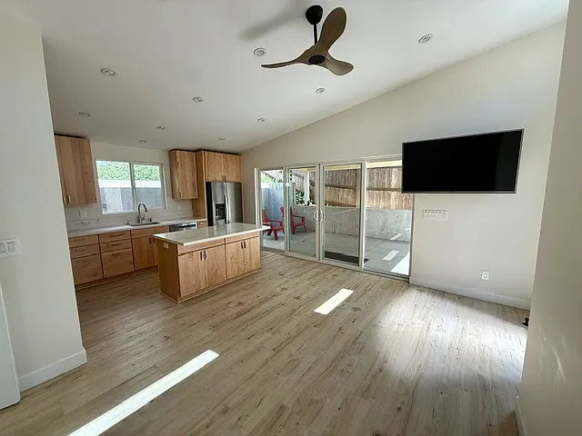4867 Longford St — Photo 11