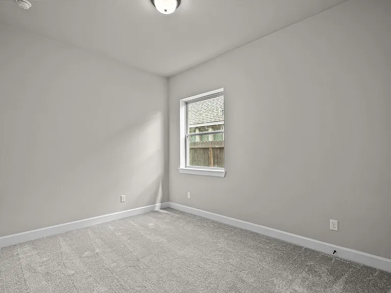 210 Ginger St — Photo 15