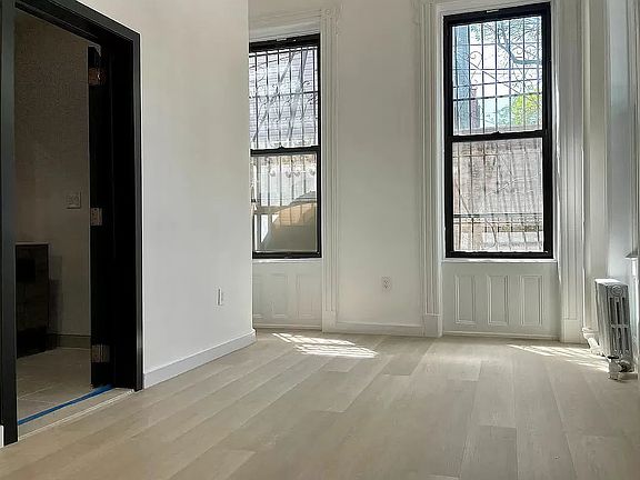 4th image of 202 Saint Nicholas Ave Ste 1