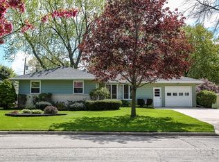 414 Memorial Dr, Fort Atkinson, WI 53538