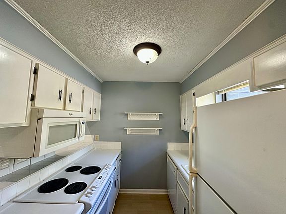 5th image of 29 Pheasant Ct
