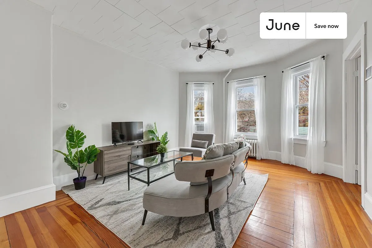 Building Photo - 29 Craigie St