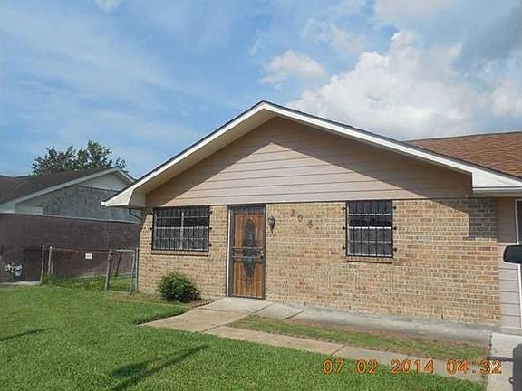 2nd image of 2081 Waters Dr