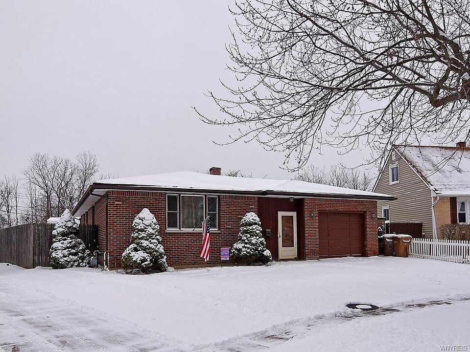 1st image of 28 Dartwood Dr