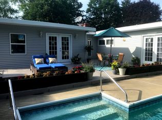 4 Buchman Dr, Loudonville, NY 12211