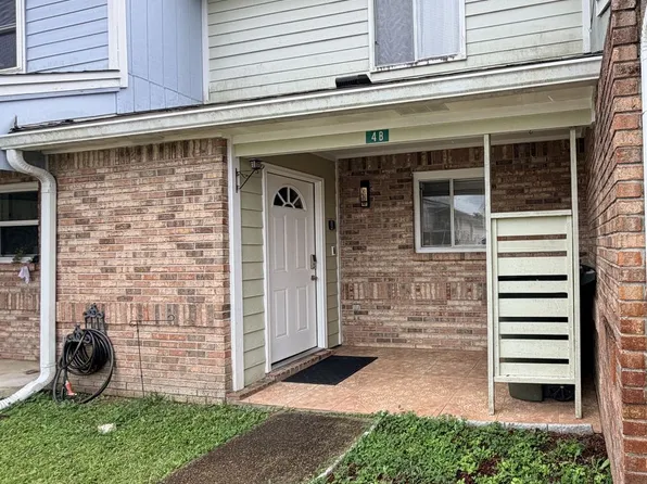 4 Cinderella Ln NW Unit B, Fort Walton Beach, FL 32547