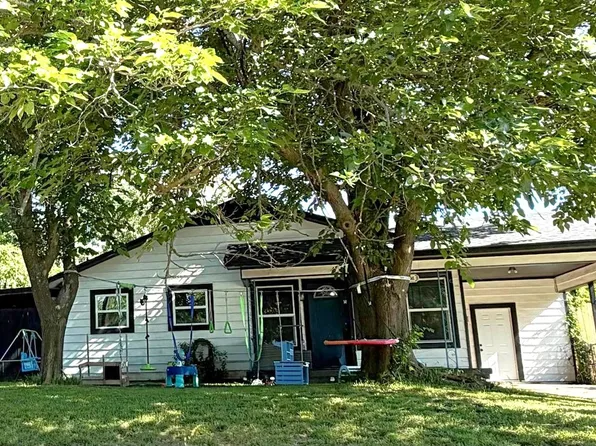 2028 E Jones St, Sherman, TX 75090