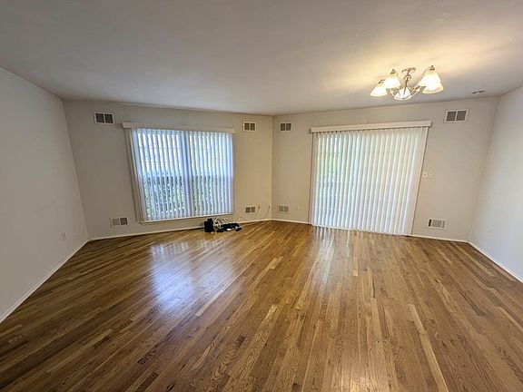 4th image of 1466 Westgate Dr #1466