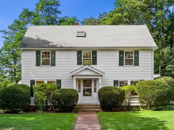 1 Conant Rd, Marblehead, MA 01945